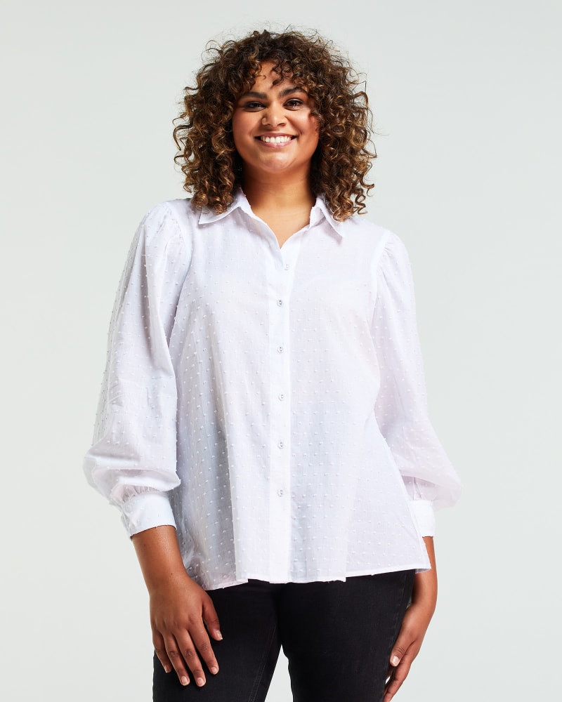 Front of a model wearing a size 4X Mercer Top in White by Estelle. | dia_product_style_image_id:264629